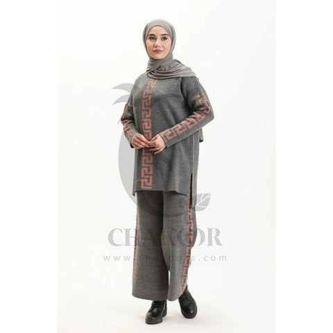 chakoor fleece 2 pieces Vertical printed outfit CH # 324