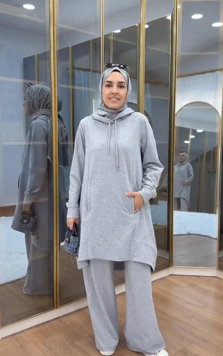 Ch # 620 - Women’s Two-Piece travelling Casual  Winter Fleece Outfit